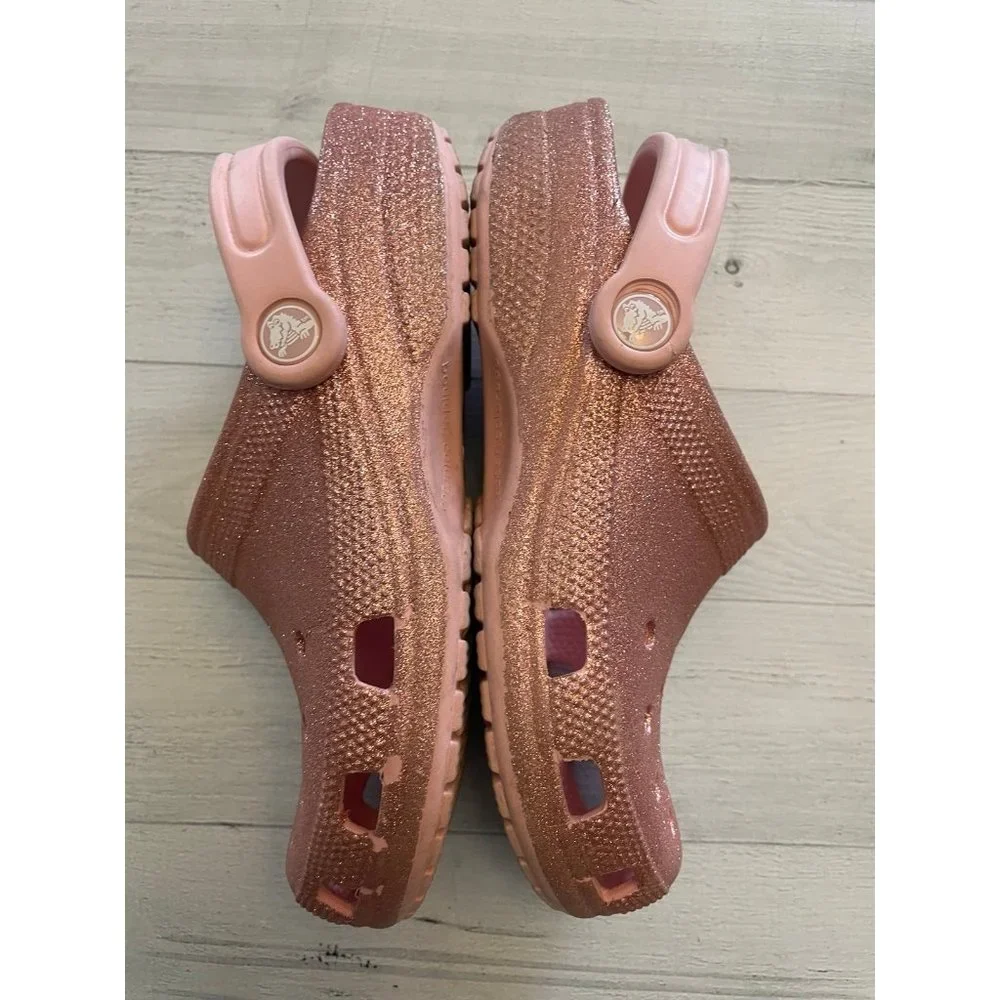 Crocs light‎ pink glitter size 4